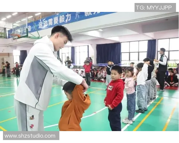 牵手肯帝亚快乐校园行男篮走进南通高等师范附小传递爱与希望